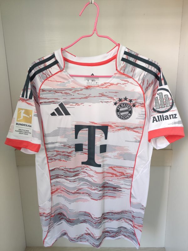 FC Bayern München 25/26 Away Trikot